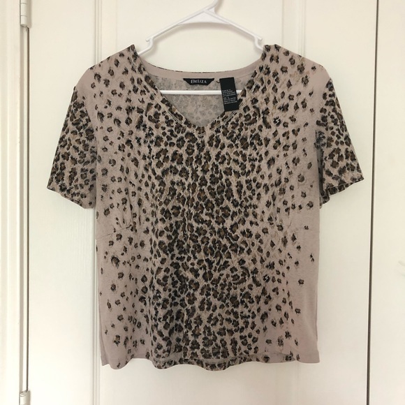 3/$10 Beliza Cheetah Print V-Neck Crop Top Large L - Picture 1 of 8